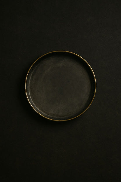 Vintage Minimalist Round Bread Tray